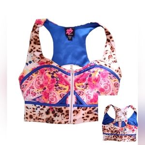 - 2B bebe zipper front crop top